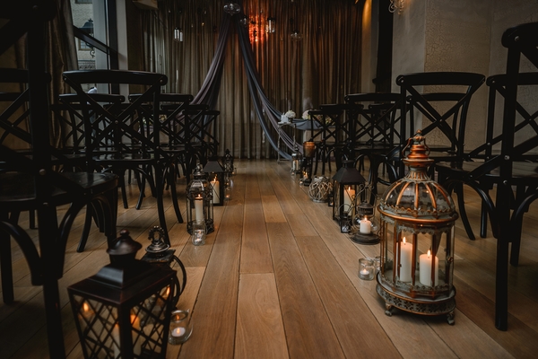 halloween-wedding-ideas-covid-corona-wedding-planner-coach-planning-coordinator-toronto-durham-oshawa-northumberland-bobcaygeon-officiant-cobourg-ceremony-postpone-postponement-commitment-ceremony-ontario-port-hope