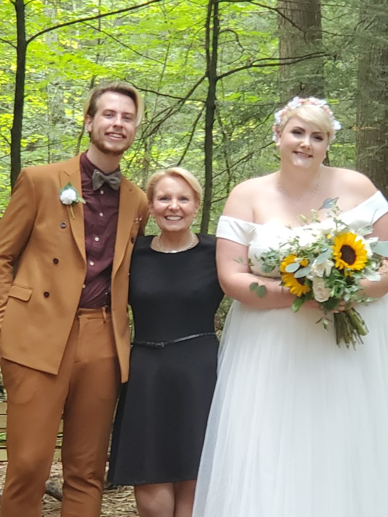 photographer-baker-wedding-covid-mini-wedding-backyard-ceremony-officiant-planner-coodinator-micro-bowmanville-oshawa-cobourg-forest-river