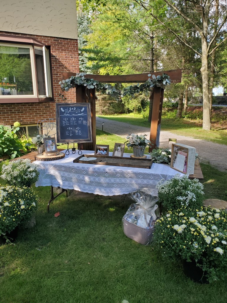 elopement-photographer-cake-baker-wedding-covid-mini-micro-wedding-backyard-ceremony-officiant-planner-coodinator-bowmanville-oshawa-cobourg