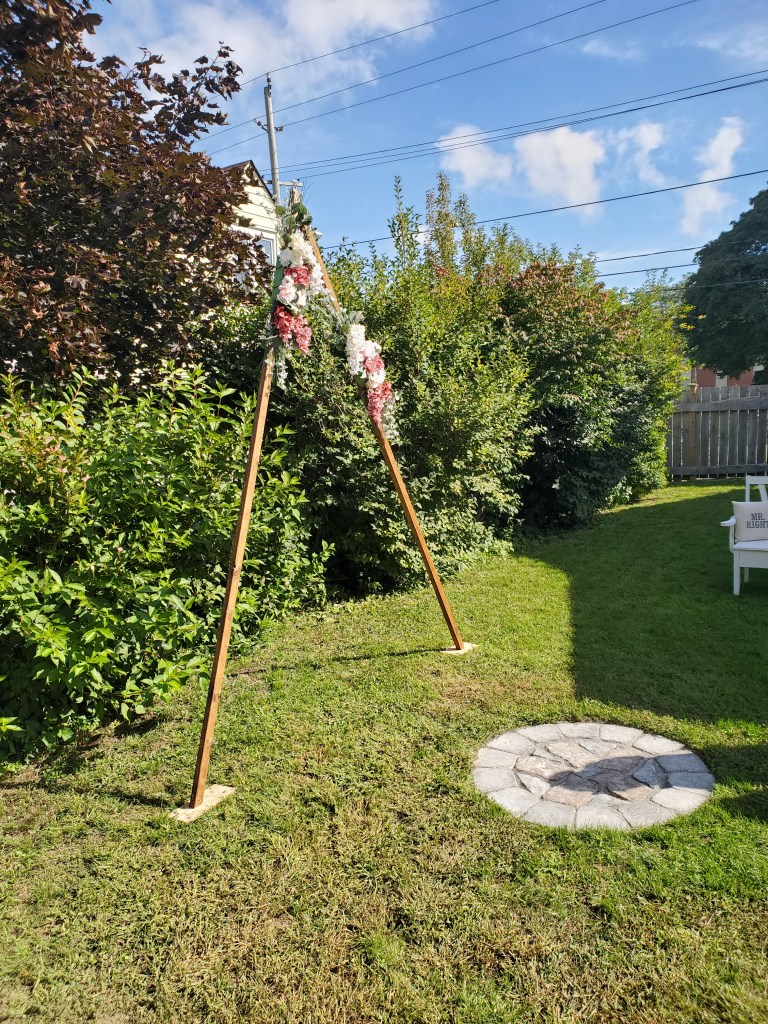 elopement-photographer-cake-baker-wedding-covid-mini-micro-wedding-backyard-ceremony-officiant-planner-coodinator-bowmanville-oshawa-cobourg/