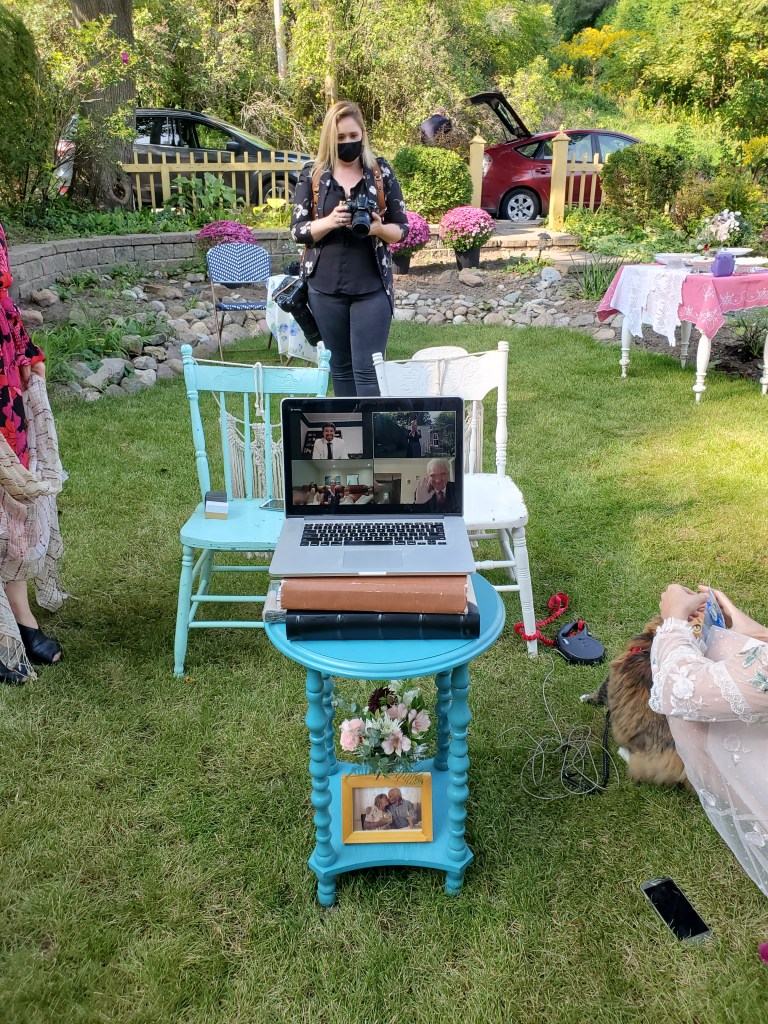 elopement-photographer-cake-baker-wedding-covid-mini-micro-wedding-backyard-ceremony-officiant-planner-coodinator-bowmanville-oshawa