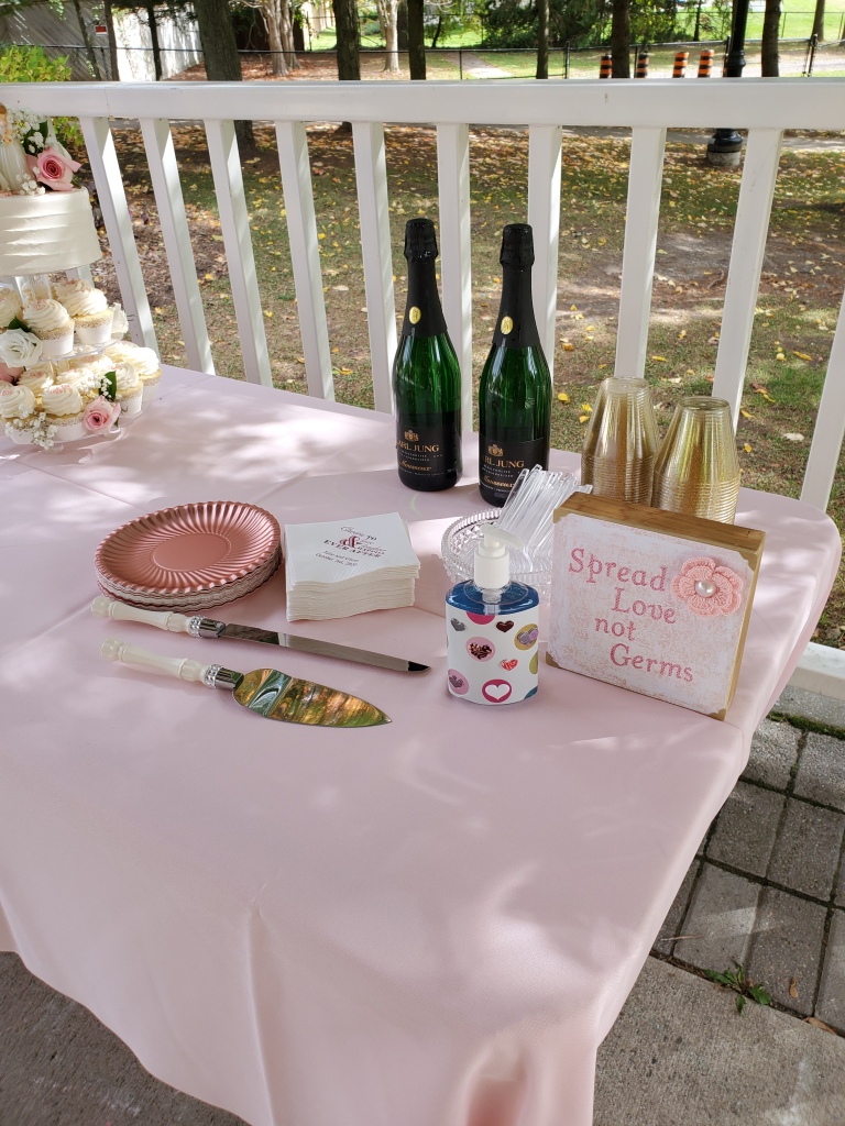 elopement-photographer-cake-baker-wedding-covid-mini-micro-wedding-backyard-ceremony-officiant-planner-coodinator-bowmanville-oshawa-cobourg