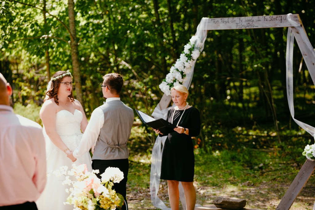 elopement-photographer-cake-baker-wedding-covid-mini-micro-wedding-backyard-ceremony-officiant-planner-coodinator-bowmanville-oshawa-cobourg-durham-region-northumberland