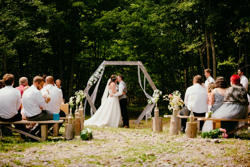 elopement-photographer-cake-baker-wedding-covid-mini-micro-wedding-backyard-ceremony-officiant-planner-coodinator-bowmanville-oshawa-cobourg-durham-region-northumberland