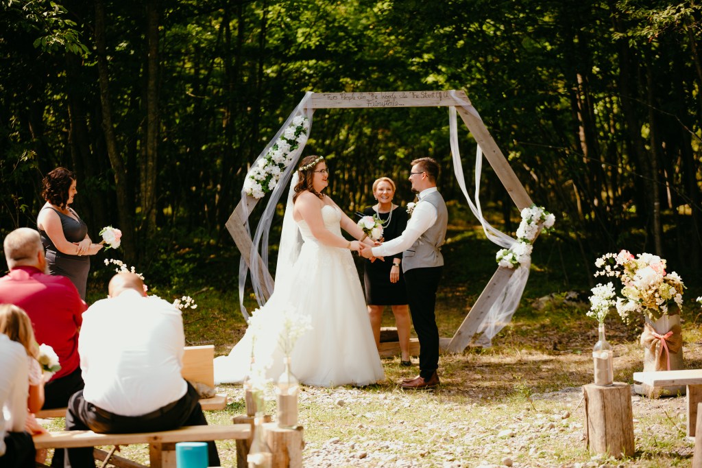 elopement-photographer-cake-baker-wedding-covid-mini-micro-wedding-backyard-ceremony-officiant-planner-coodinator-bowmanville-oshawa-cobourg-durham-region-northumberland