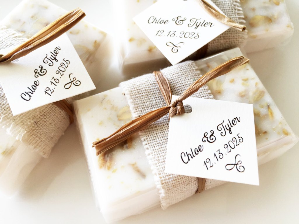 5-tips-to-memorable-wedding-favors-people-will-actually-use-elopement-photographer-cake-baker-wedding-covid-mini-micro-wedding-backyard-ceremony-officiant-planner-coodinator-bowmanville-oshawa-cobourg/