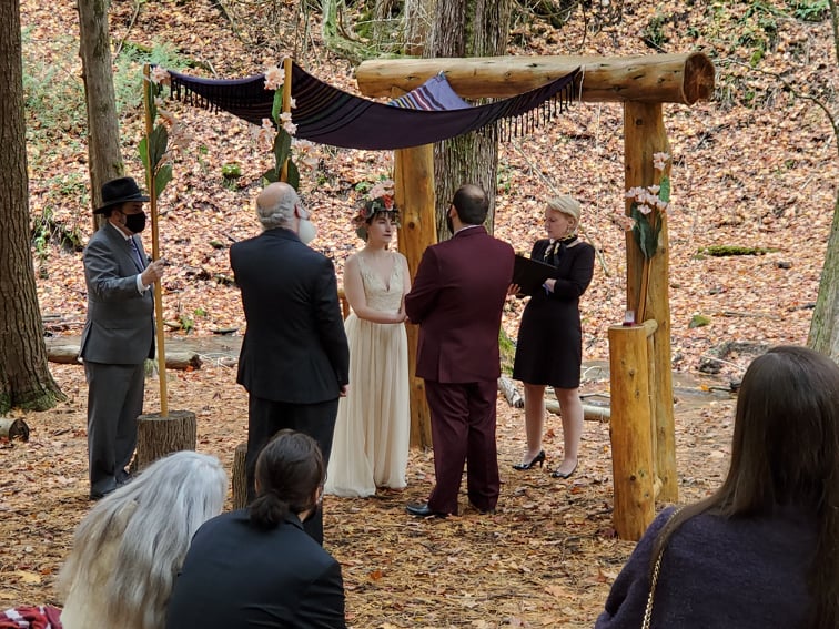 wedding-ceremony-coordinator-planner-officiant-caterer-florist-limosine-venue-bartender-bowmanville-oshawa-peterborough-quinte-picton-cobourg-toronto-lindsay-bobcaygeon