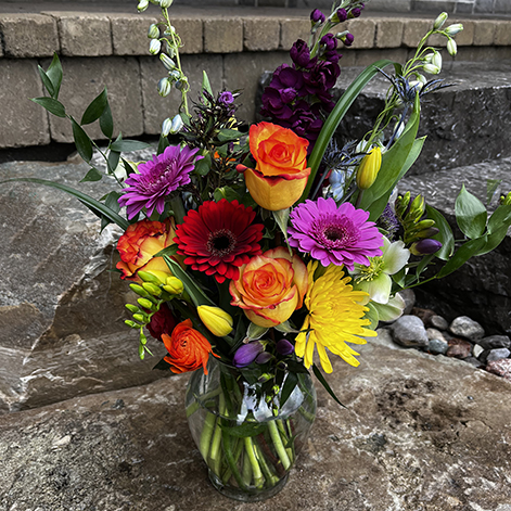 preparing-for-a-floral-appointment-diy-wedding-stationery-video-proposal-photographer-vendors-venue-photos-officiant-coordinator-planner-caterer-florist-limosine-venue-bartender