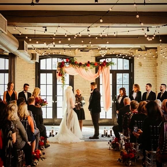 winter-wedding-couples-wedding-officiant-elopment-ceremony-elope-wedding-coach-planning-planner-coordinator-peterborough-durham-oshawa-cobourg-port-hope/